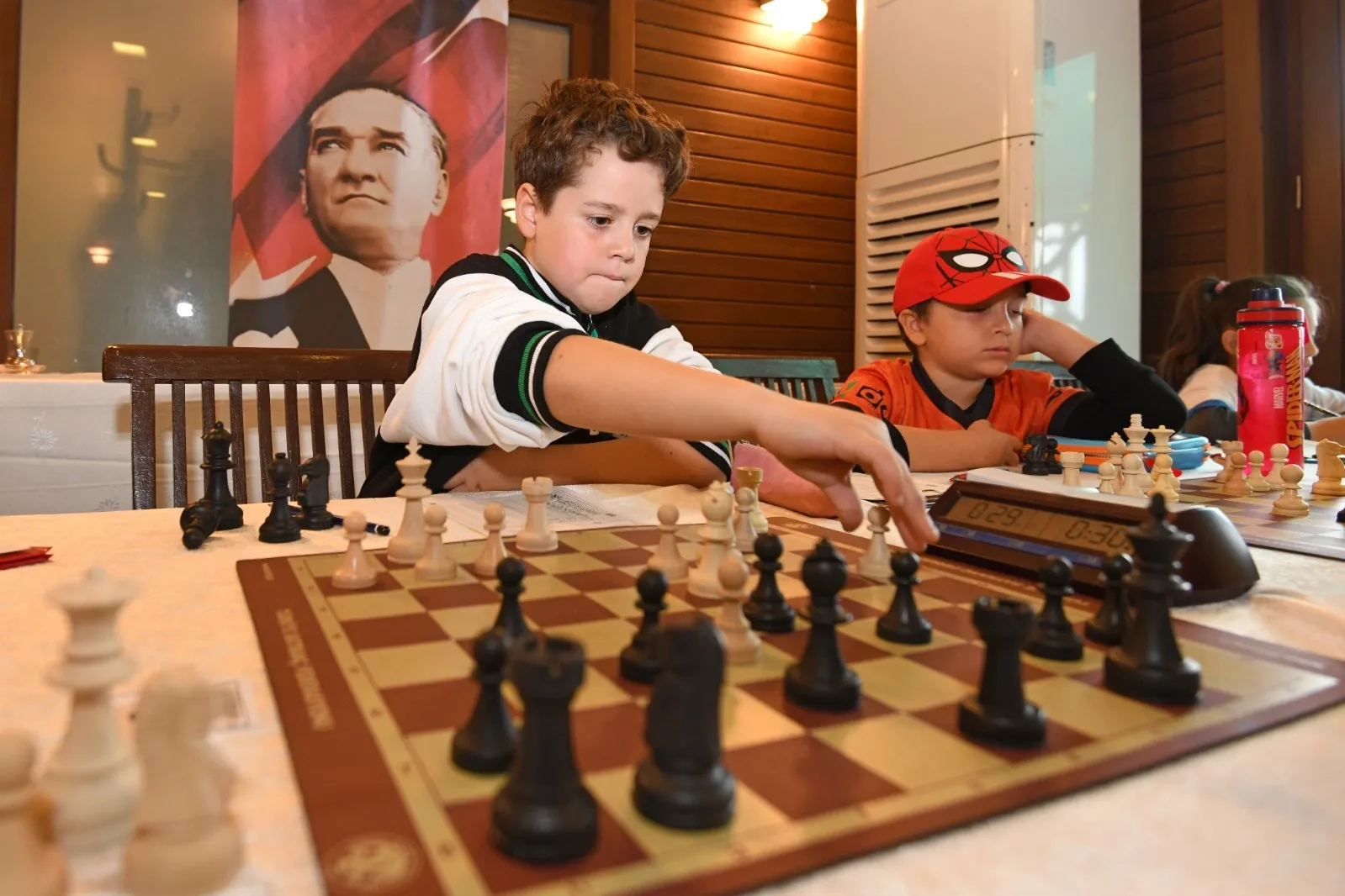 Bursa Osmangazi'de Cumhuriyet ruhu satranç turnuvasıyla canlandı