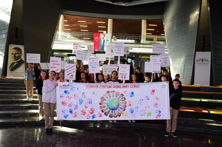 Bursa Osmangazi’de Çocuk Hakları Günü'nde renkli etkinlik