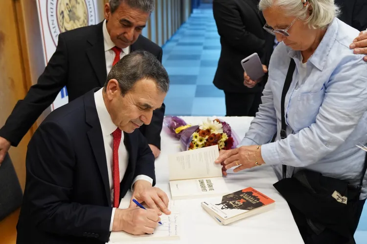 İstanbul Beylikdüzü’nde ‘Atatürk ve Cumhuriyet’ söyleşisi