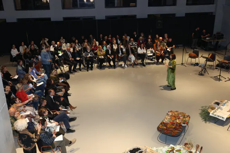 Bursa'da kaşığın hikayesi zeytinli lezzetlerle anlatıldı