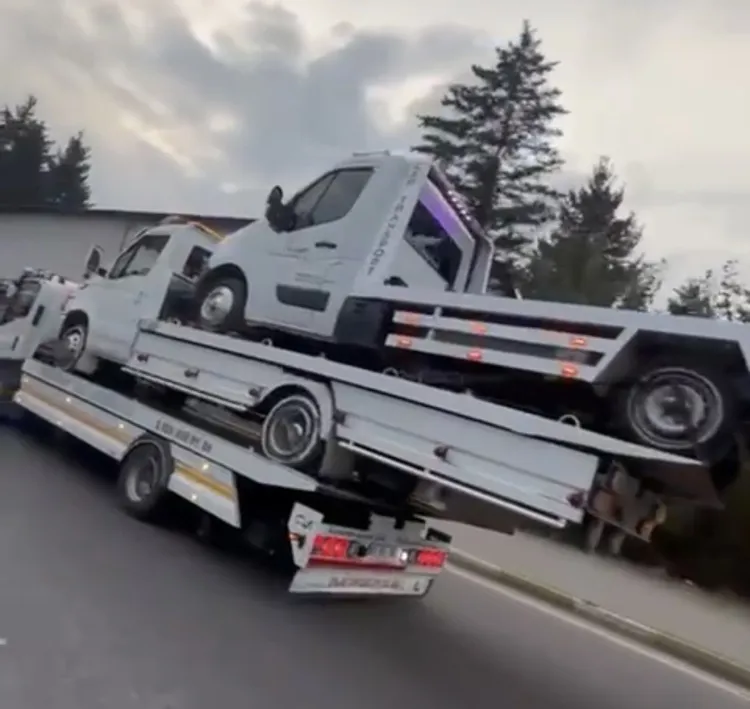 Düzce bağlantı yolunda üç çekici 'üst üste’ şovu!