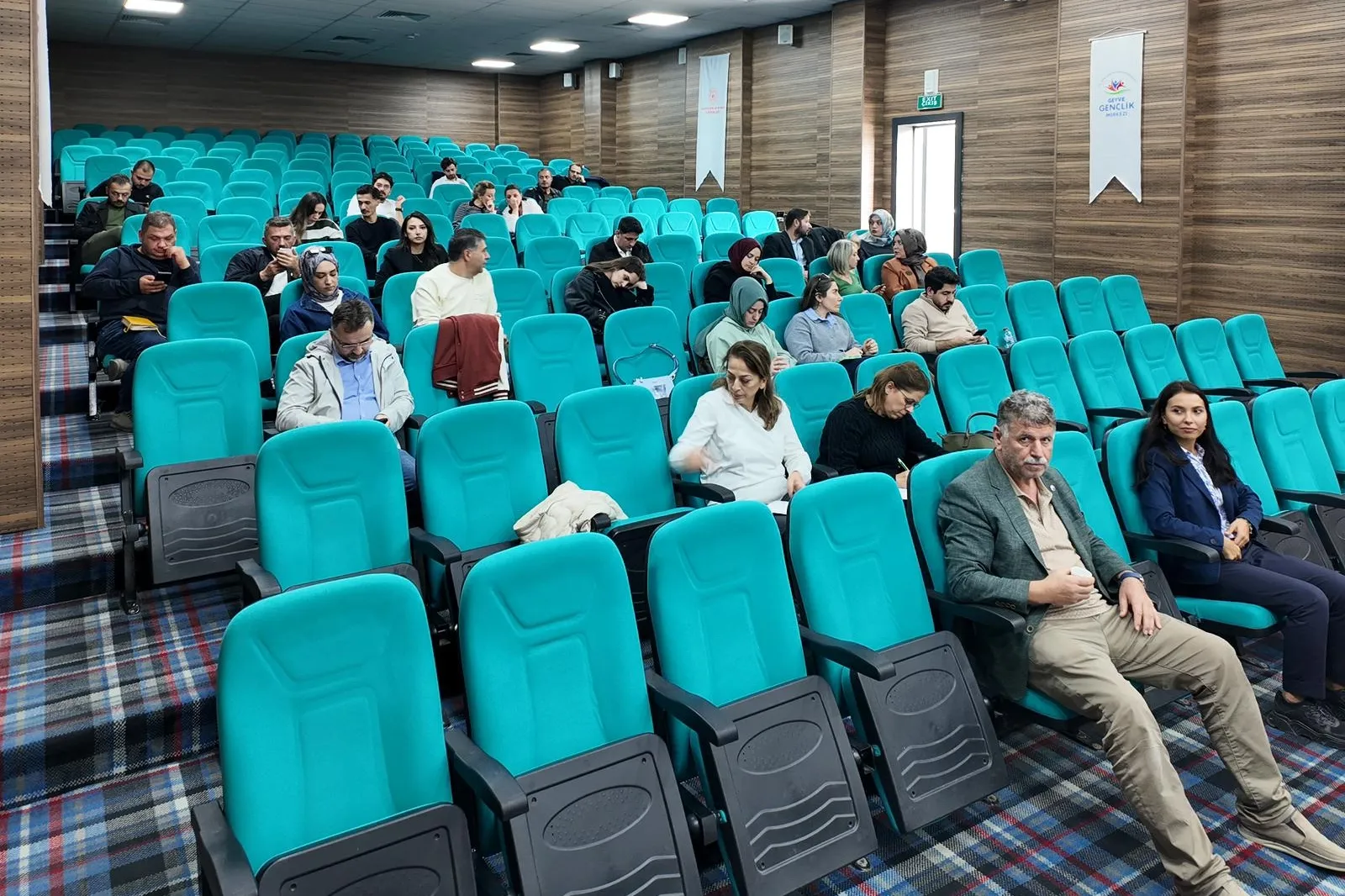 Sakarya Geyve'de Kamu İhale Mevzuatı eğitimi verildi