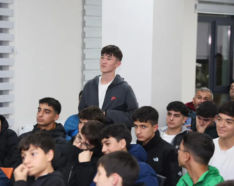 Başkan Zinnur Büyükgöz, Gebzeli genç sporcularla buluştu