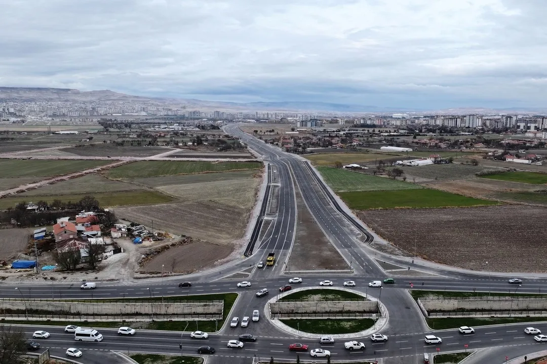 Kayseri Kocasinan'dan vatandaşa tasarruf ettiren yol