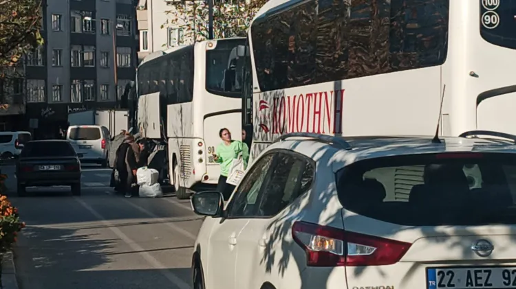 Keşan’da otobüs parkları trafiği kilitliyor!
