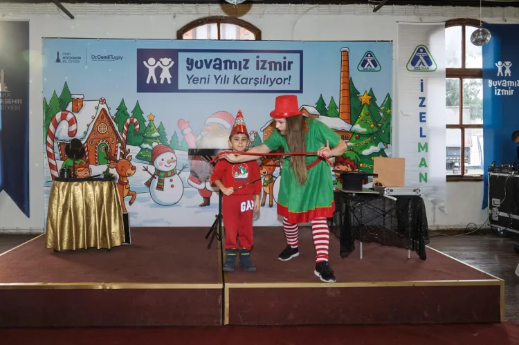 Yuvamız İzmirli çocuklara yeni yıl sürprizi