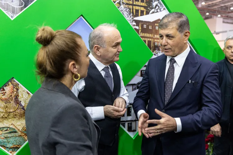 54 ülke ve 381 katılımcı İzmir'de Turizm Zirvesi'nde buluştu