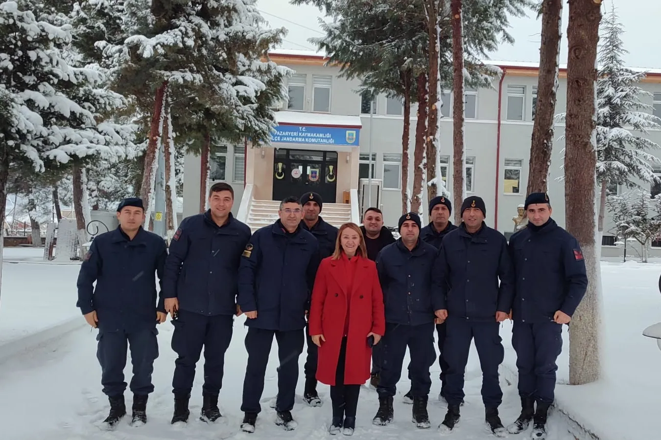 Bilecik Pazaryeri'nde Başkan Kaya'dan görev başındaki çalışanlara yerinde ziyaret