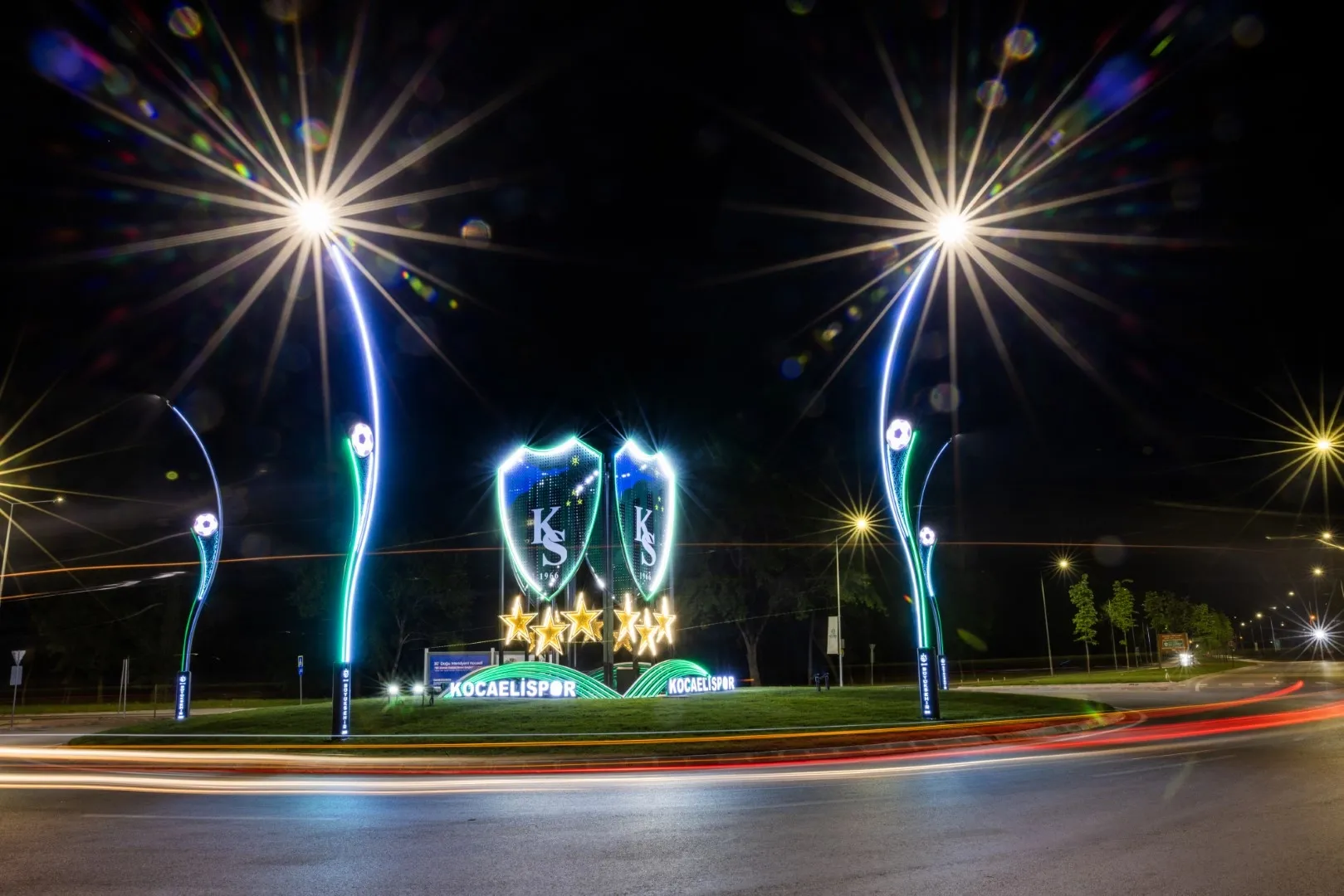 Kocaeli'nin projeleri gece-gündüz şehrin ruhu yansıtıyor