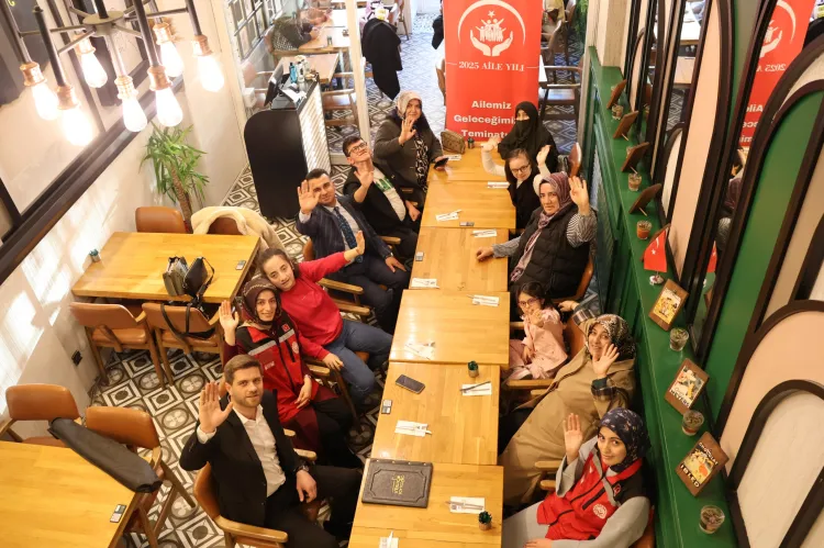 Erzurum'da Aile ve Sosyal Hizmetler'den 'sevgi köprüsü' bağı