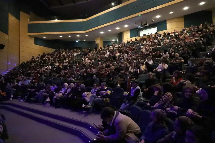 Sakarya'da usta oyunculardan unutulmaz performans