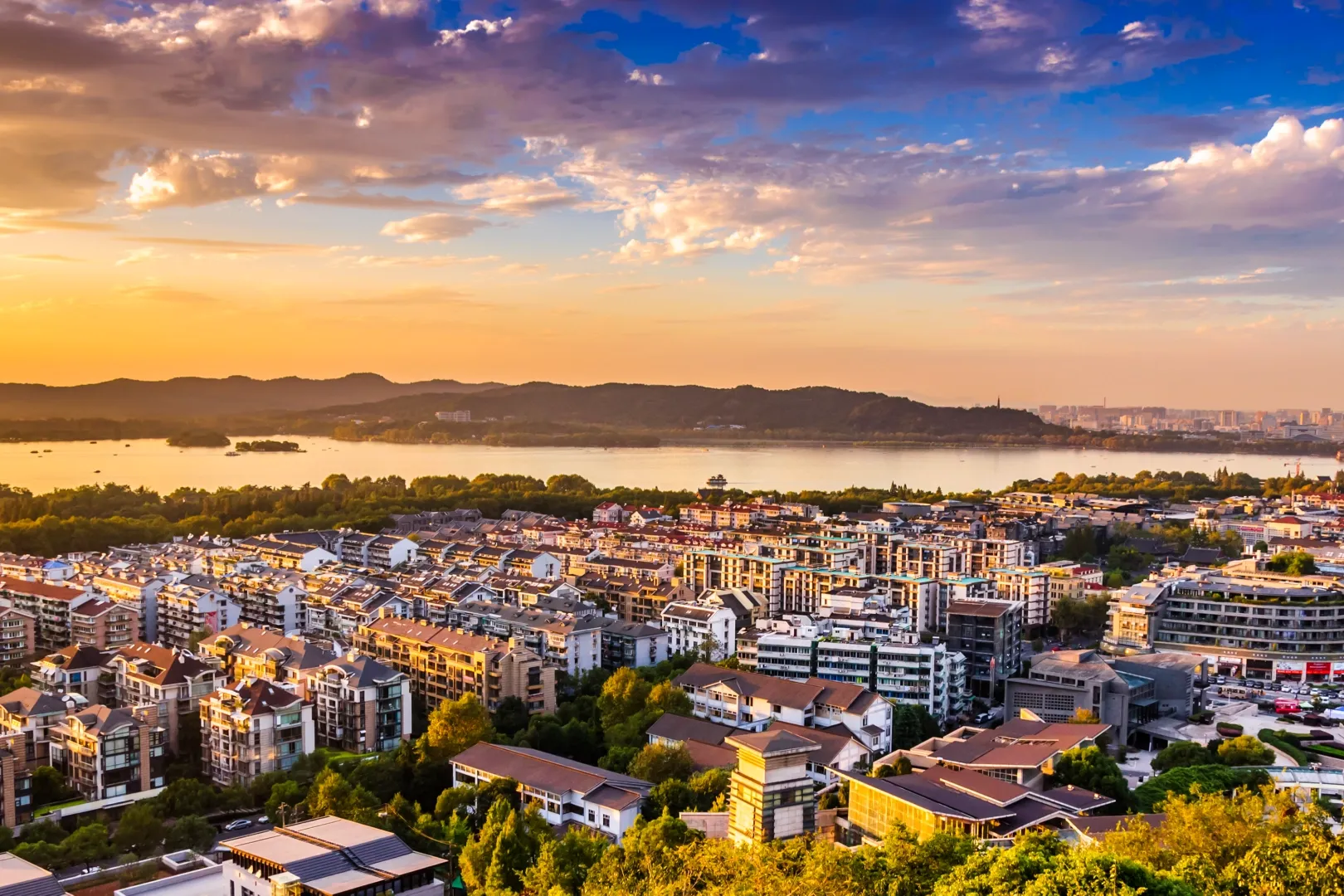 Konutta denge değişti! Yatırımcı düştü, oturum arttı