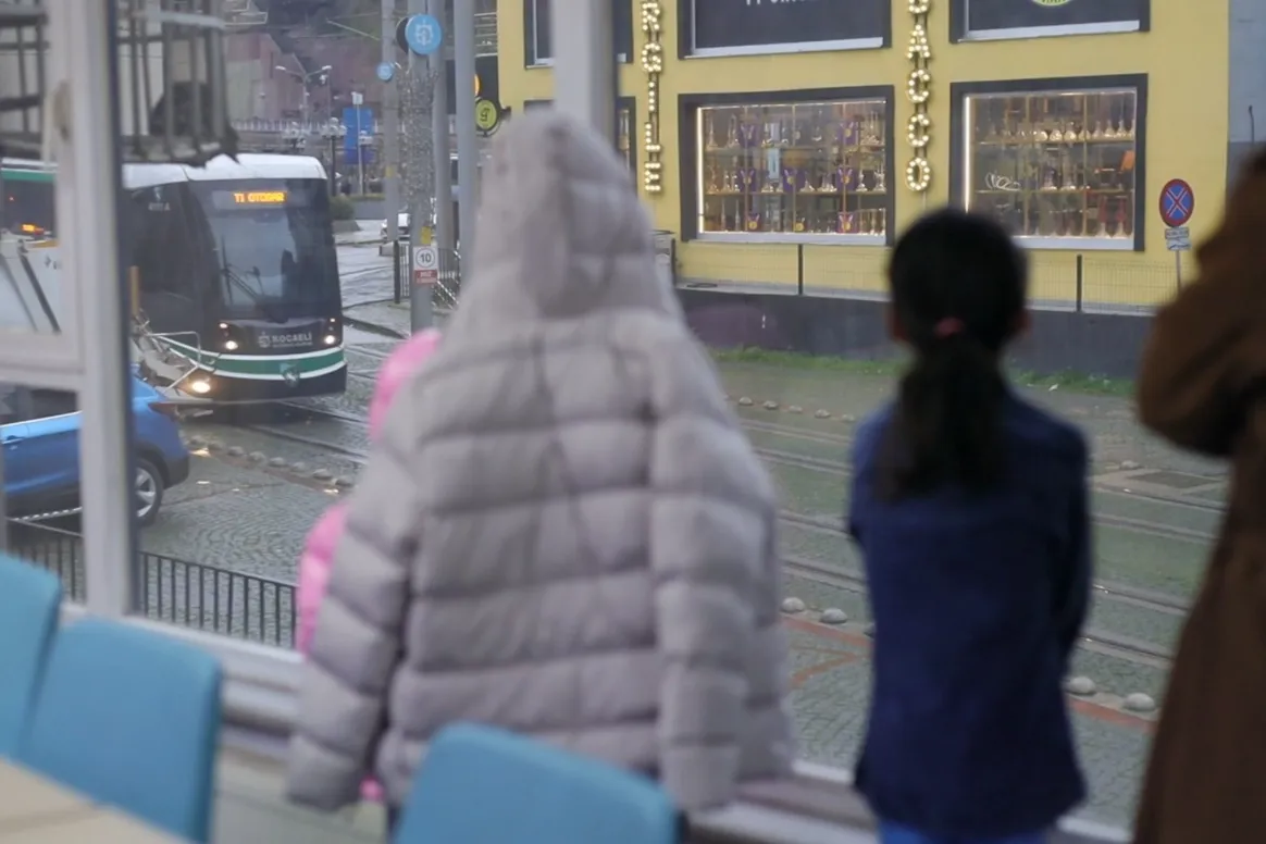 Kocaeli'de evsiz aileye Büyükşehir’den kalıcı çözüm