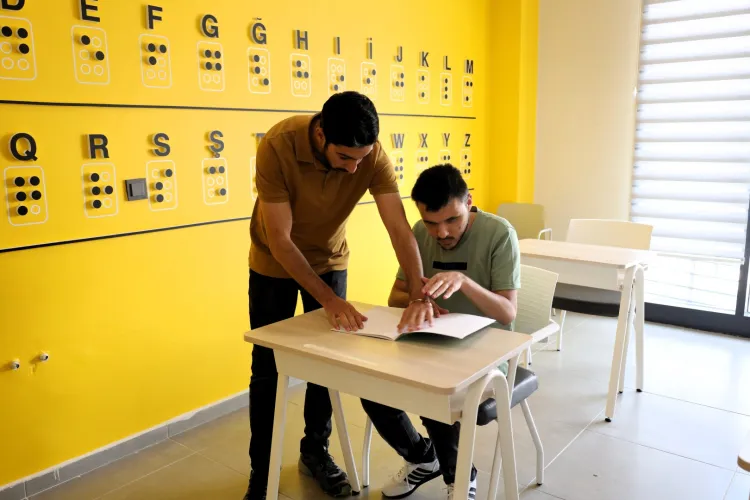 Kocaeli’de beyaz baston eğitimiyle bağımsız yaşam