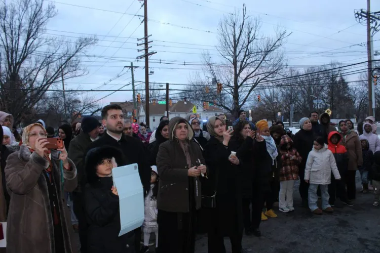 New Jersey'de ilk... Bloomfield’da Ramazan hilali Maarif Okulu'nda aydınlatıldı