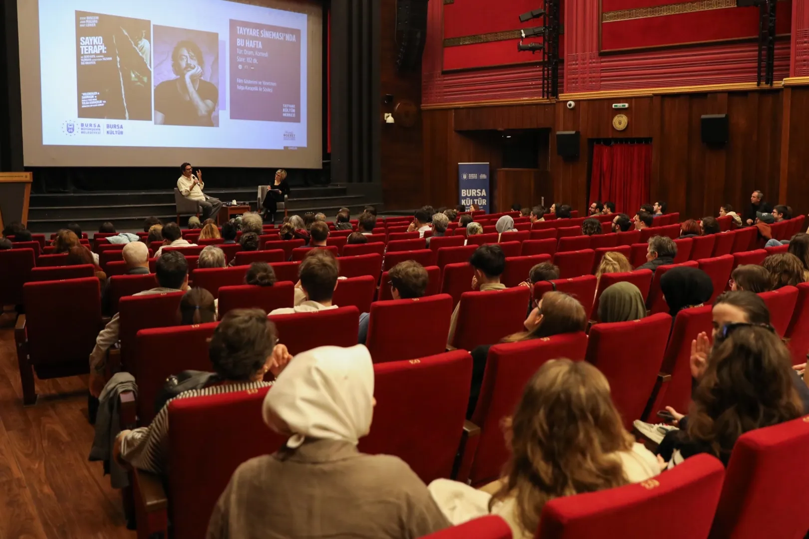 Ünlü yönetmen Karaçelik'in yeni filmi Bursalılarla buluştu