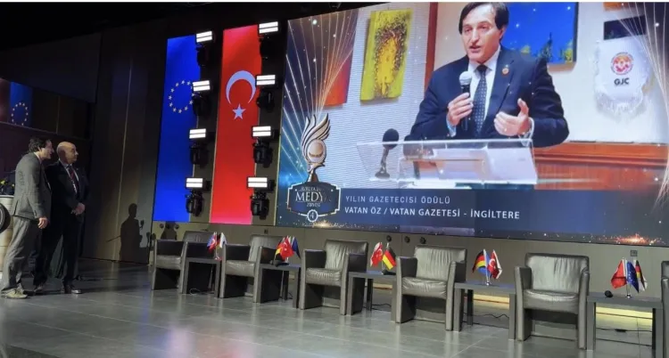 KGK Birleşik Krallık Temsilcisi Vatan Öz'e büyük onur 