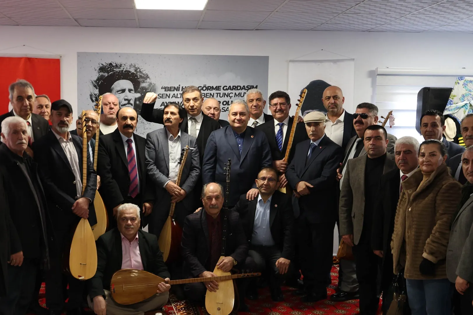 Ankara'da Keçiören’de 'Aşıklar Kıraathanesi' hizmete açıldı