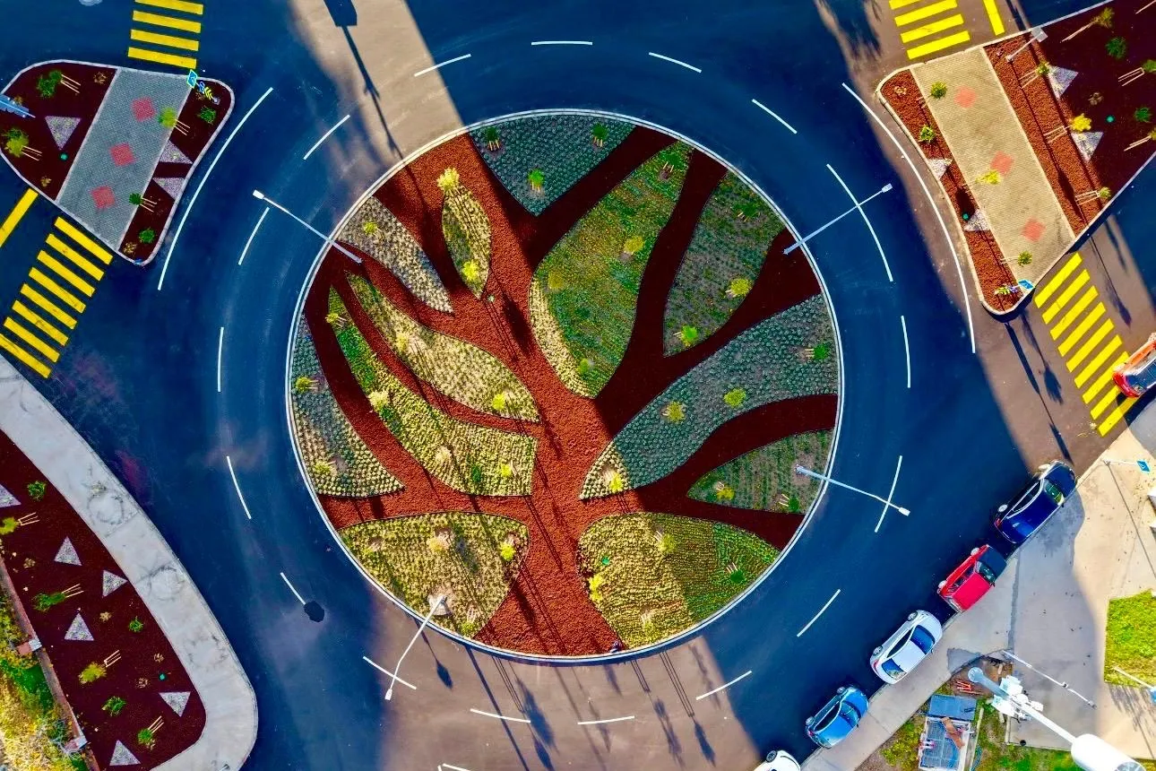 İzmir'de kavşaklar sanat eserine dönüşüyor