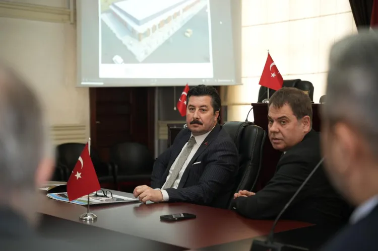 Başkan Özel: Bursa’nın en çevreci pazar alanı olacak