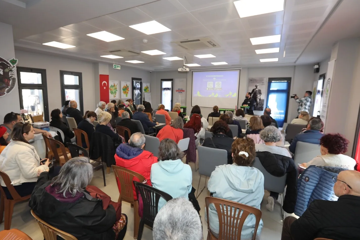 İzmir Efes Selçuk’ta kompost eğitimi yoğun ilgi gördü