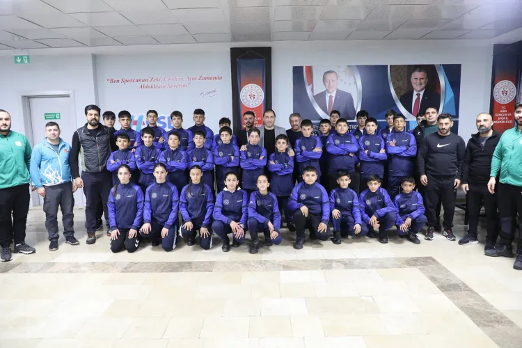 Ağrı'da Sporcu Eğitim Merkezi’nde gençlerle iftar buluşması