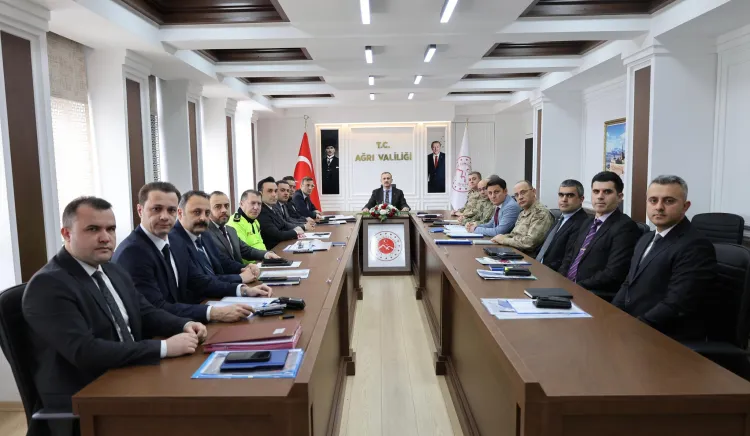 Vali Bozkurt'tan Gürbulak Sınır Hattı'nda incelem