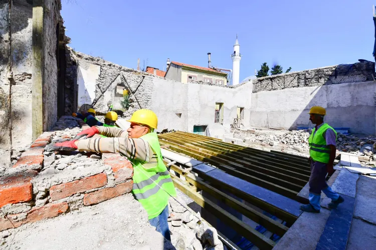 İzmir Büyükşehir'den kamuya büyük destek