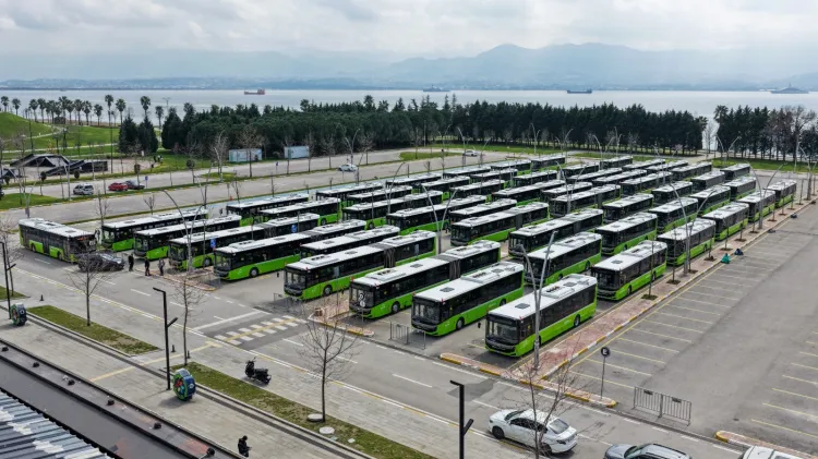 Kocaeli Büyükşehir'in filosuna 4 ayda 123 otobüs
