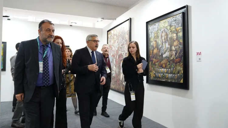 Yayman: Sanatın ve sanatçılarımızın yanındayız